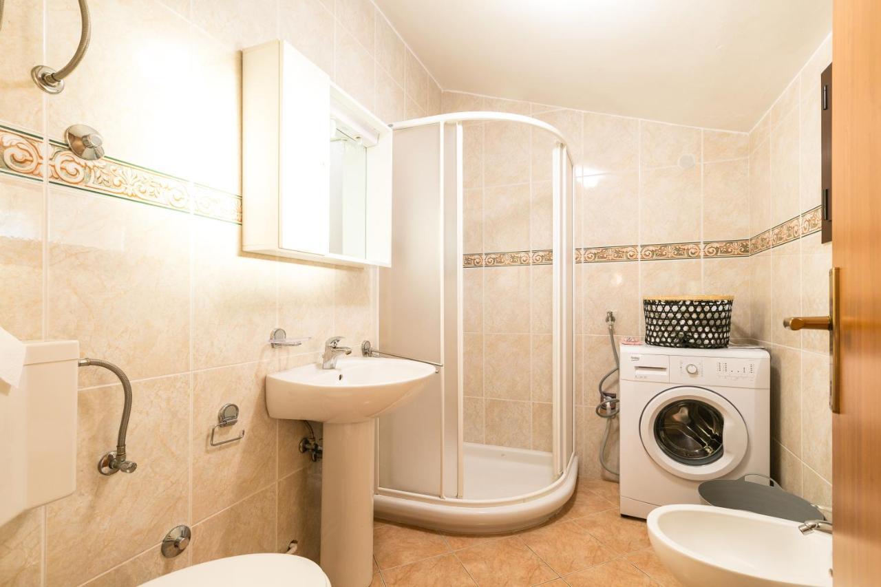 Apartmani Gilda Vrsar Ngoại thất bức ảnh