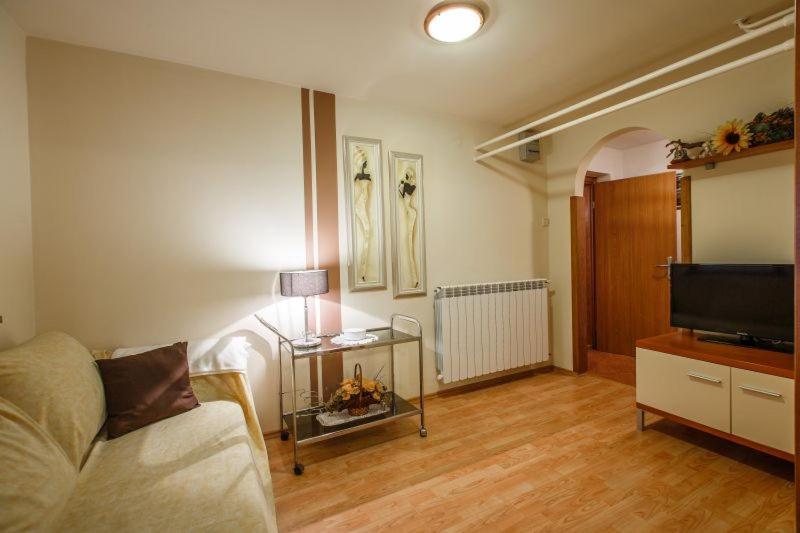 Apartmani Gilda Vrsar Ngoại thất bức ảnh